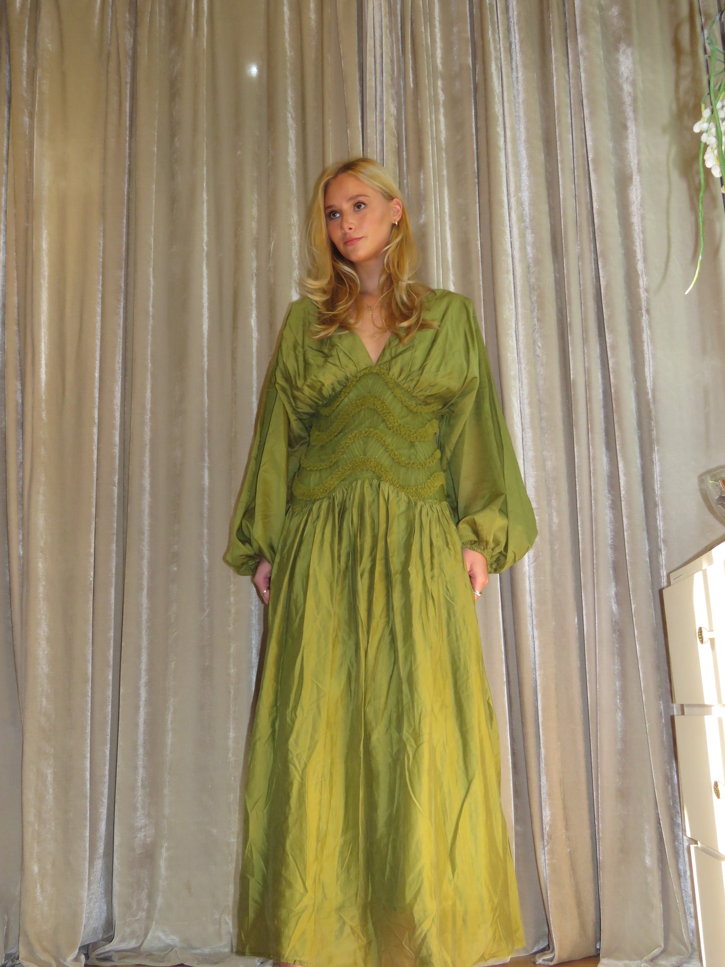 OLIVE MUSE DRESS